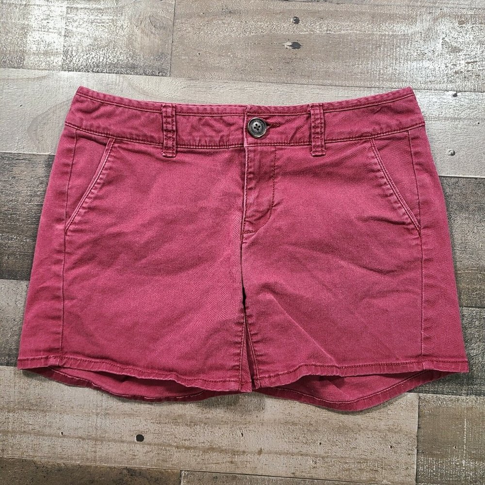 American Eagle Midi Shorts Womens 0 Red Low Rise Zip Flat Front Casual